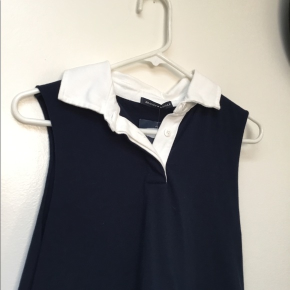 Brandy Melville sleeveless button up collar tank - Picture 3 of 3